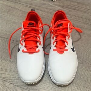 Nike just do it - White and Red  Sneakers NWOT